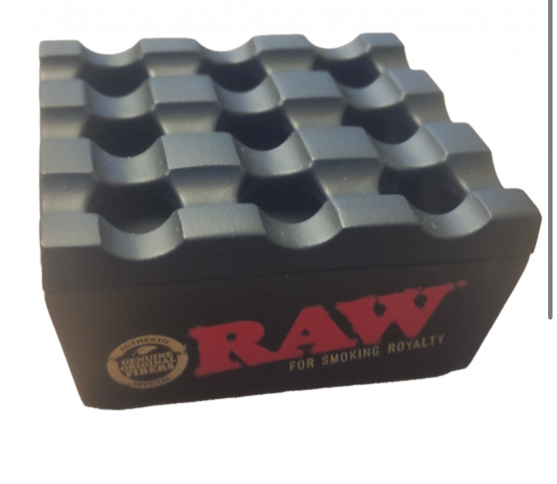Raw regal ashtray