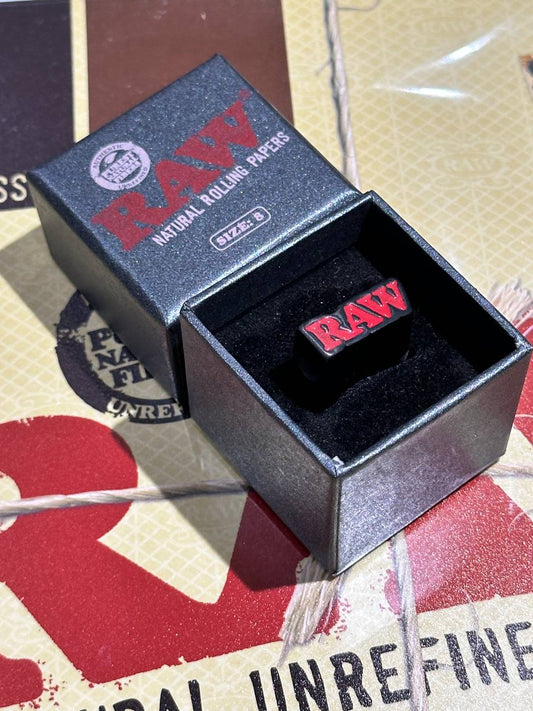 Raw classic ring